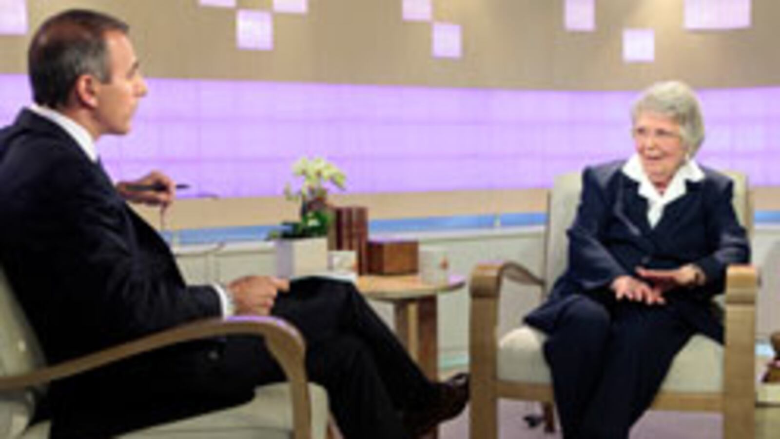 articles/2009/05/29/who-does-sara-jane-moore-think-she-is/grove-sarah-jane-moore_ch8vaw