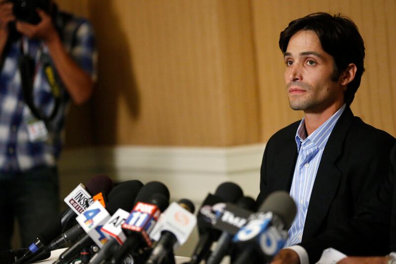 articles/2014/05/29/hollywood-chief-joins-bryan-singer-in-bid-to-dismiss-sex-case/140529-teeman-ancier-embed_uzfl0a