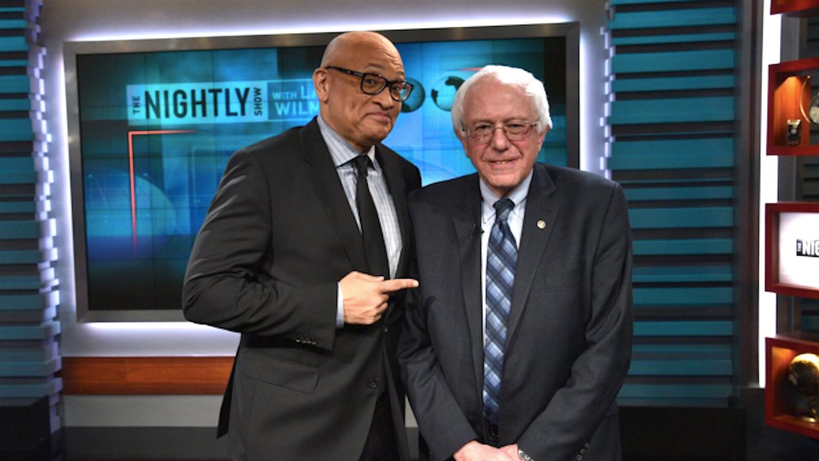 articles/2016/01/06/bernie-sanders-slams-dumb-donald-trump-supports-obama-s-executive-action-on-guns/160105-wilstein-bernie-wilmore-tease_xhxzrg