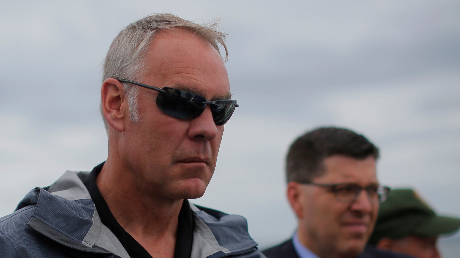 171002-zinke-plane-cheat_ogosbf