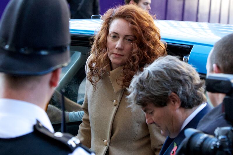 articles/2013/10/31/prosecutors-allege-affair-between-rebekah-brooks-and-andy-coulson/131031-brooks-coulson-affair-hine-jukes-tease_rbuxov