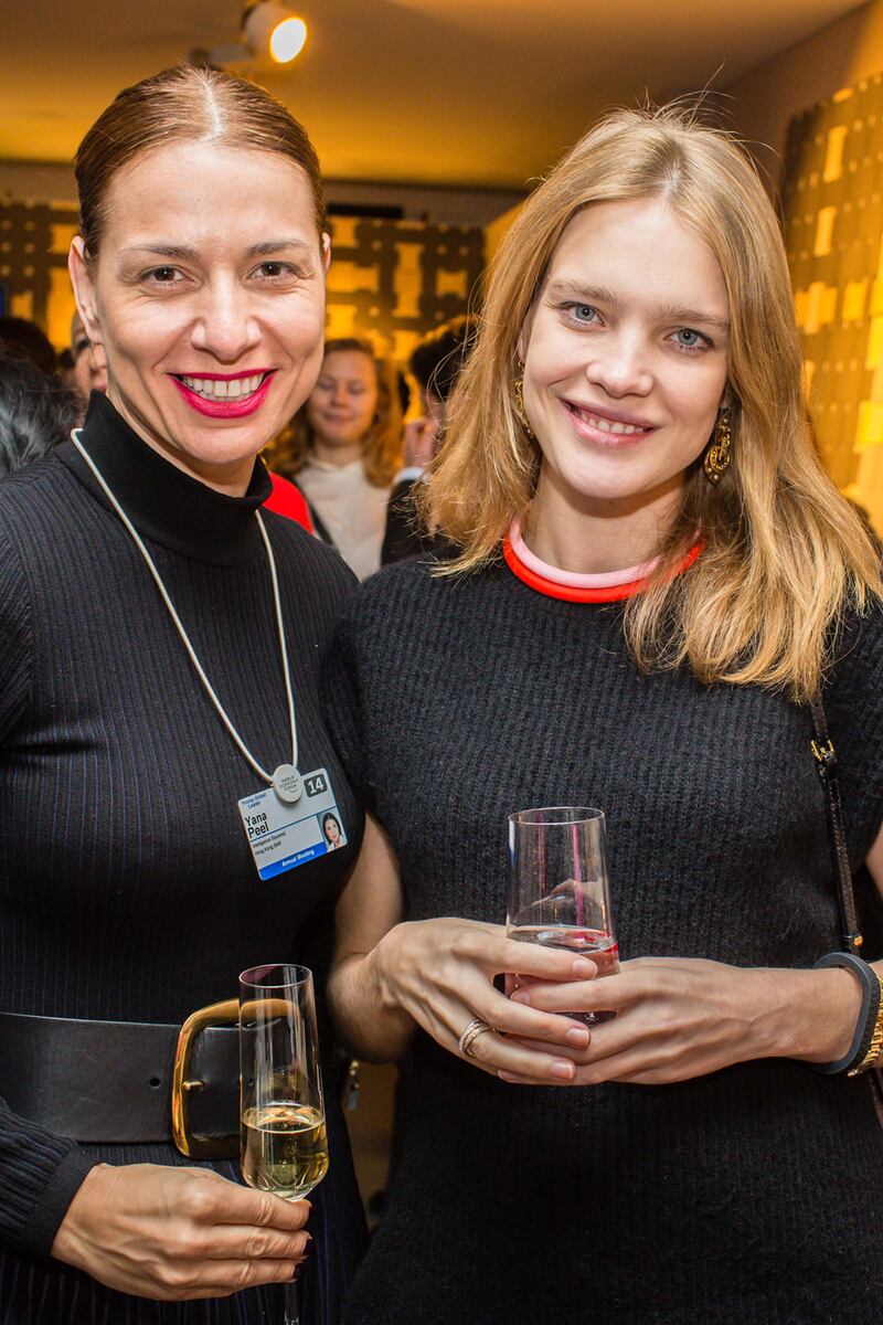 galleries/2014/01/23/tina-brown-and-credit-suisse-host-women-of-impact-dinner-in-davoss-photos/140123-brown-davos4_pqtume