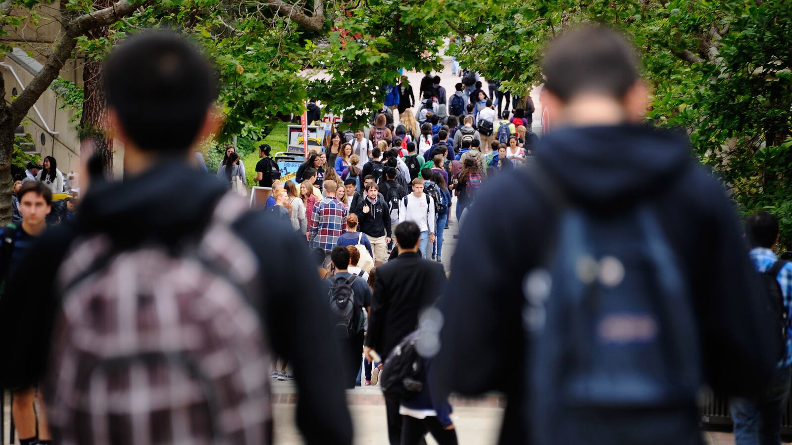 articles/2014/07/09/40-of-colleges-haven-t-investigated-a-single-sexual-assault/140709-mak-campus-rape-study-tease_jxlxjt