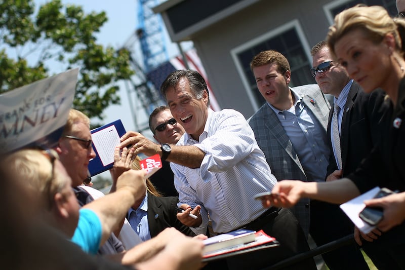 articles/2012/05/11/cash-pours-in-for-obama-after-same-sex-evolution-no-boost-for-romney/mitt-romney-fundraising-taylor_empxly