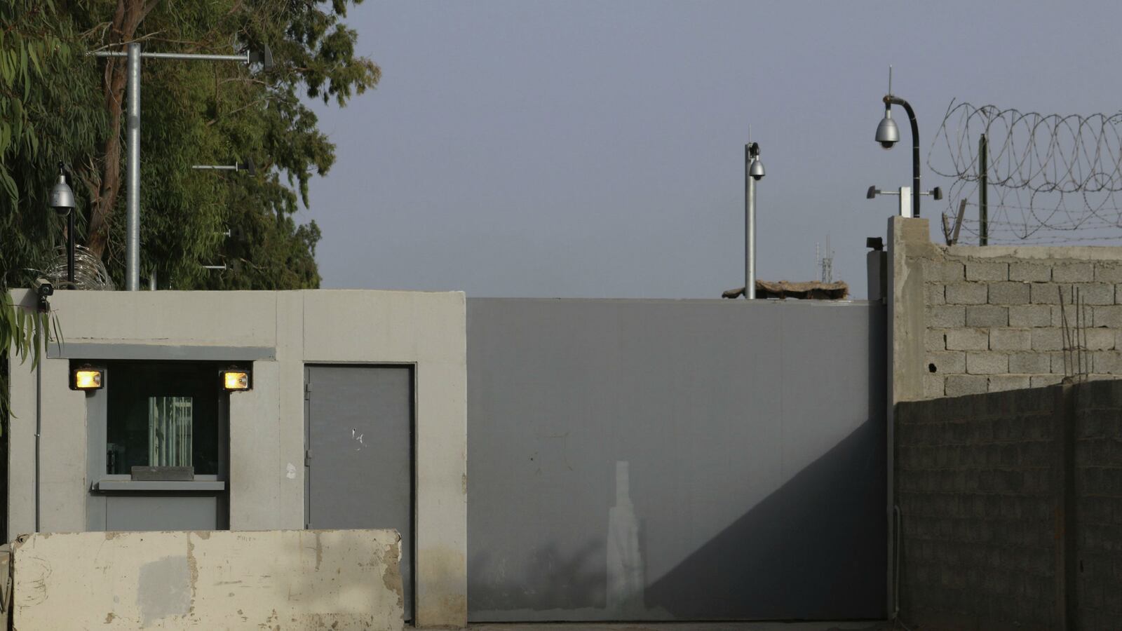 cheats/2014/08/31/islamists-secure-u-s-embassy-in-libya/140831-libyaembassy-cheat_vvykjv