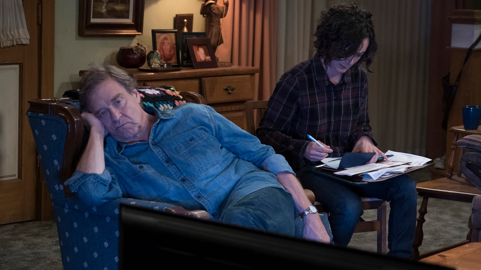 181016-fallon-conners-tease_dhtes7