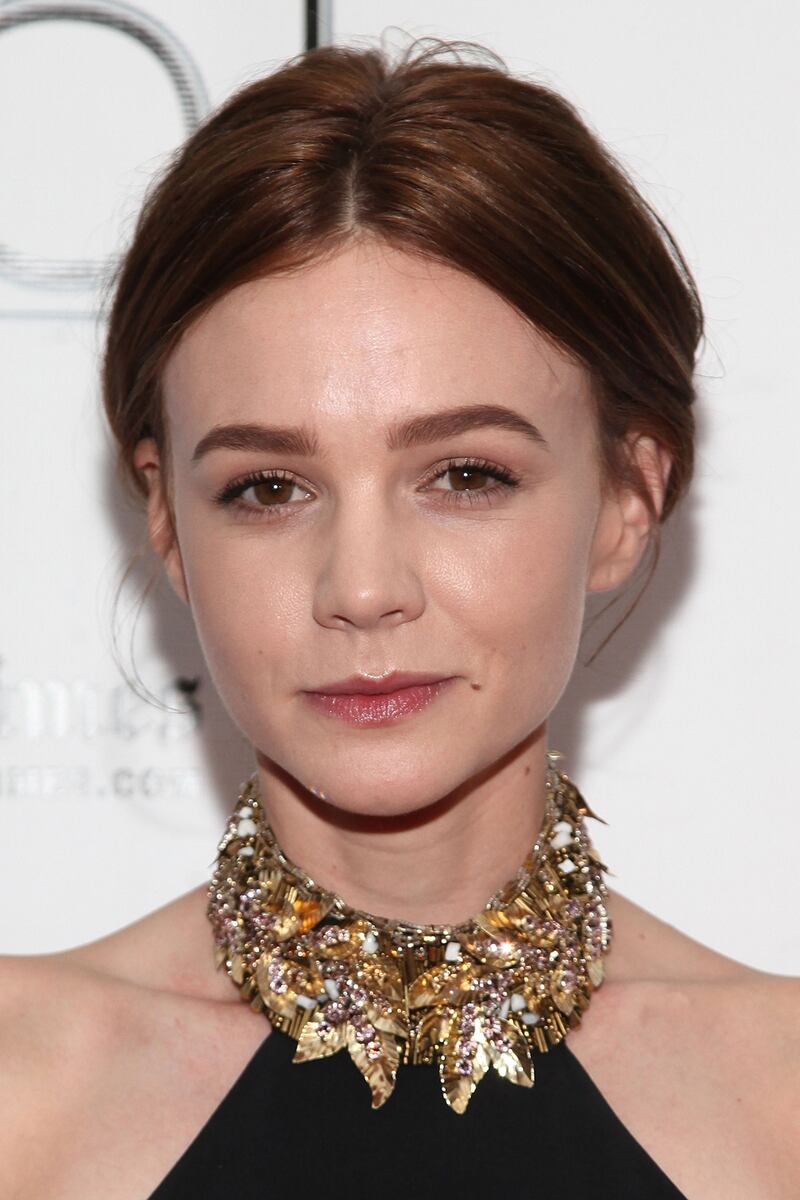 galleries/2013/12/11/the-year-in-awesome-hair-photos/131204-carey-hair-gal_oisp6p