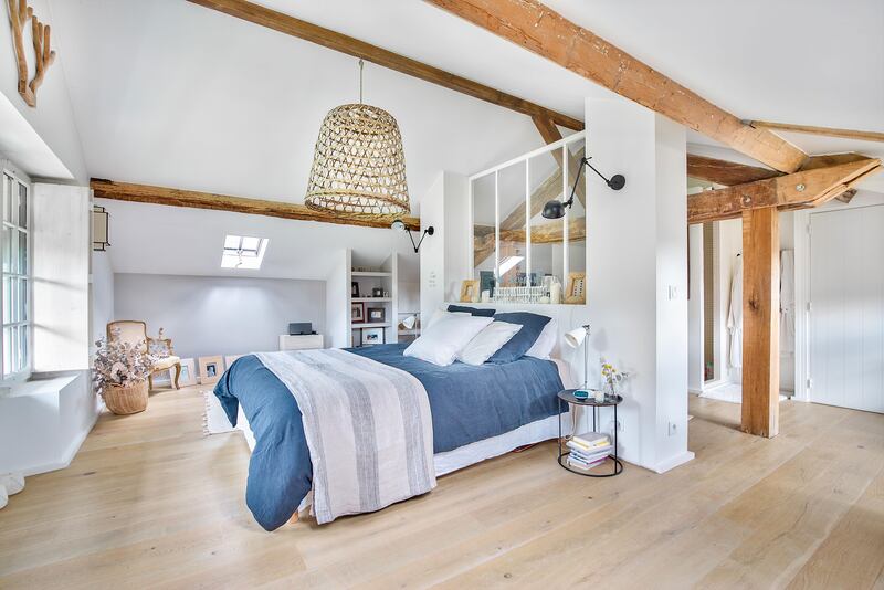 180204-mcnearney-omg-i-want-this-house-france-13_gg9geq