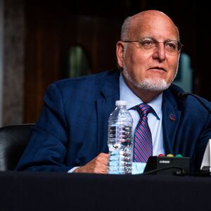 2020-09-16T183136Z_1096739392_RC2UZI9CVWRM_RTRMADP_3_HEALTH-CORONAVIRUS-USA-SENATE_vbszym