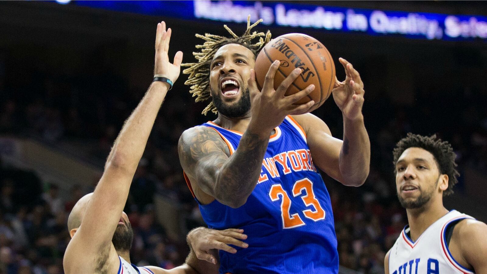 cheats/2015/12/21/2-women-rob-nba-star-derrick-williams/151221-derrick-williams-cheat_x7mjbs