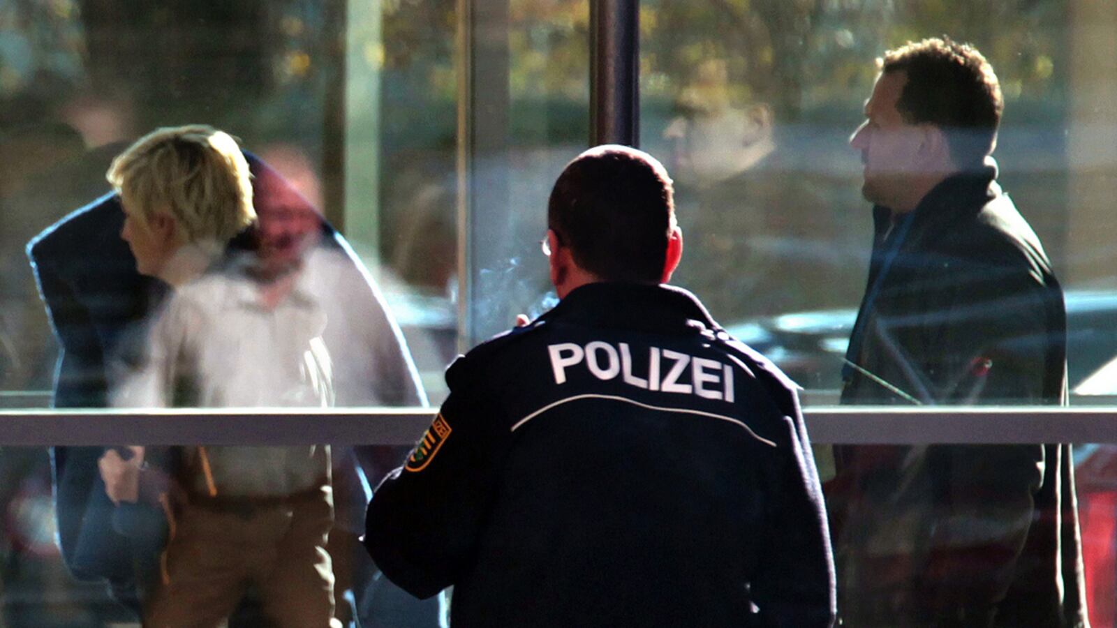 cheats/2011/11/14/german-neo-nazis-linked-to-murders/neo-nazi-arrest-germany-cs_p86dco