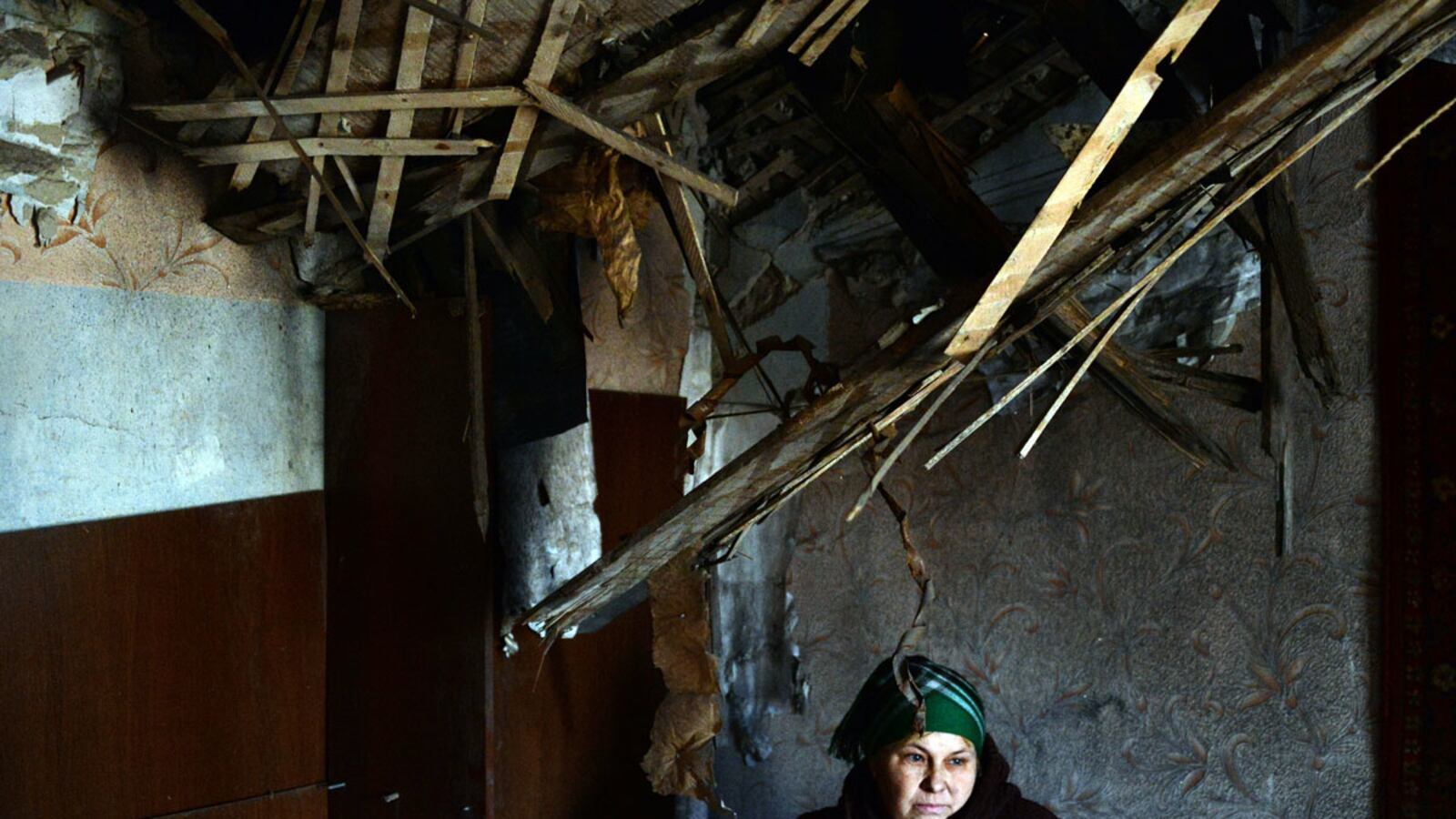 cheats/2014/12/15/un-1-300-killed-post-ukraine-ceasefire/141215-e-ukraine-cheat_oioosn