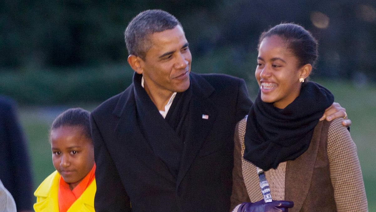 cheats/2012/01/26/rescue-made-obama-think-of-daughters/somalia-rescue-obama-thought-of-own-daughters-cs_afpvag