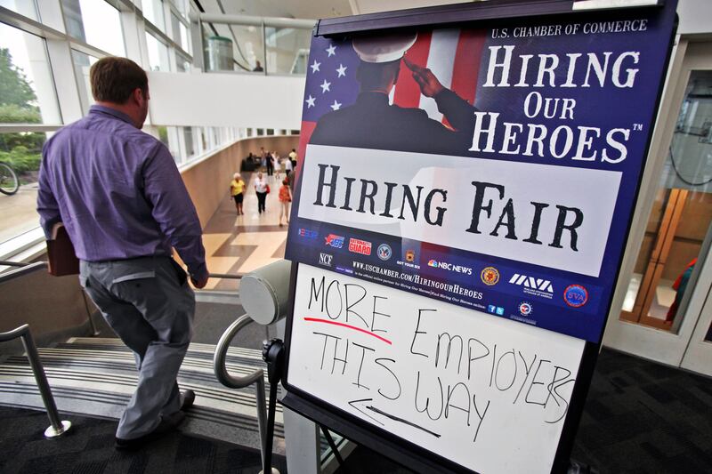 articles/2012/10/31/from-war-to-work-why-and-how-companies-should-hire-post-9-11-veterans/veterans-jobs-iscol-tease_w3ddgr