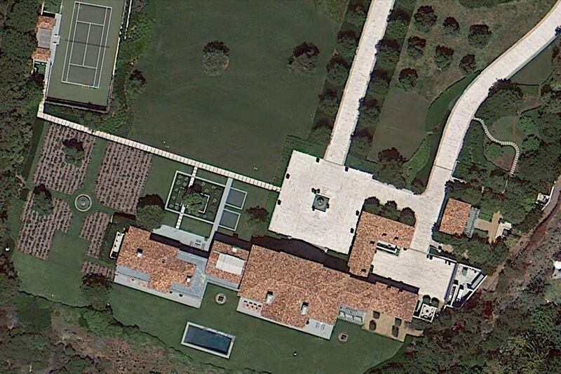 galleries/2013/01/10/russians-u-s-real-estate-spending-spree-photos/howard-marks-malibu-mansion_uo9mmk