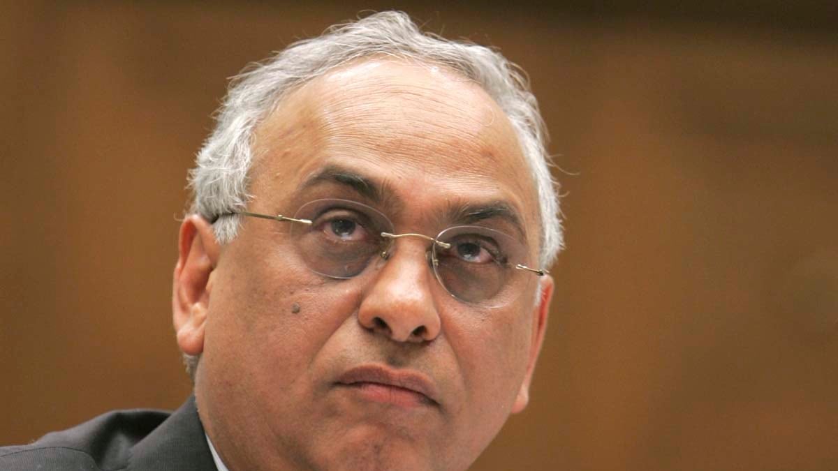 cheats/2011/08/22/standard-poor-s-president-resigns/deven-sharma-cs_fml4t5