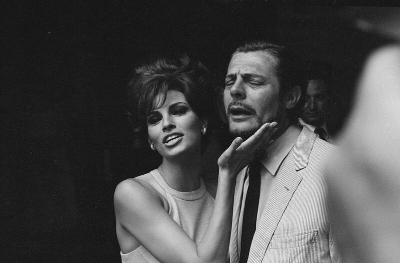 galleries/2014/11/01/photos-from-the-original-paparazzo-elio-sorci/141030-paparazzo-3_ulpqs4