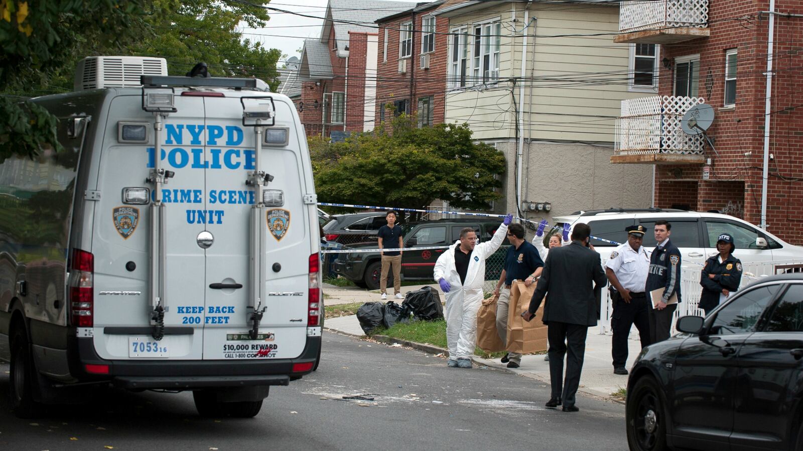 180929-daycare-suspect-babies-wolves-cheat_hed5ph