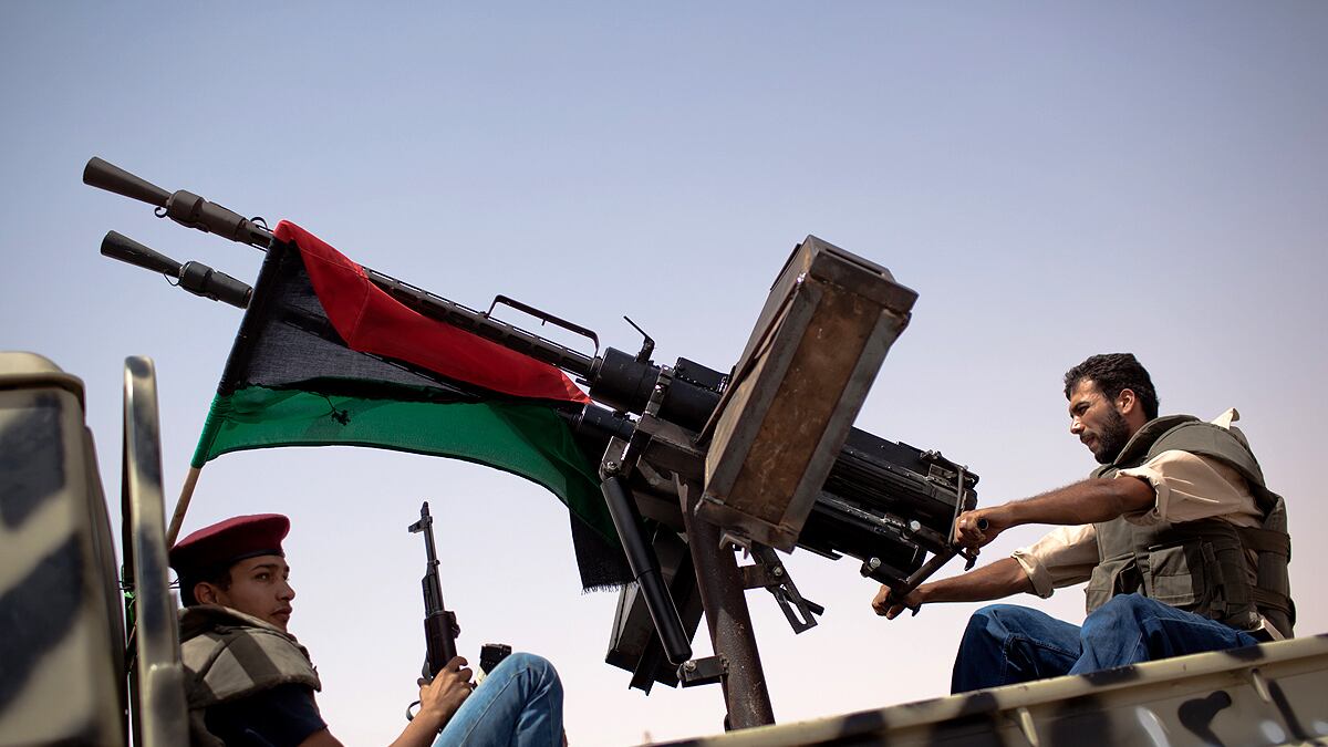 cheats/2011/09/04/libyans-poised-to-take-gaddafi-bastion/libya-rebels-advance-cheat_jvixk4