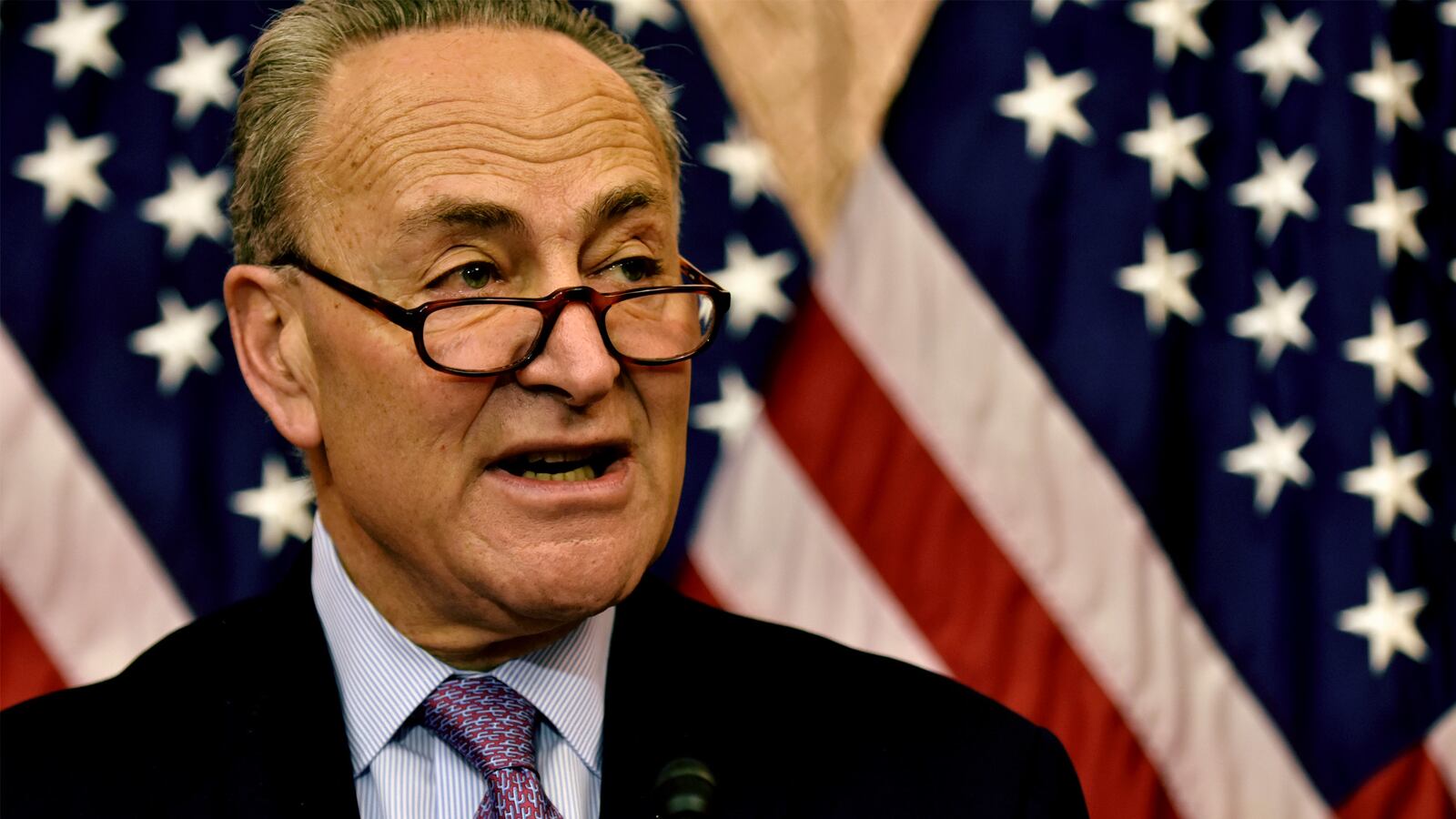 articles/2017/01/04/why-schumer-will-lead-the-party-of-mostly-no/170104-Tomasky-dem-trump-rep-obama-tease_yvuwq4