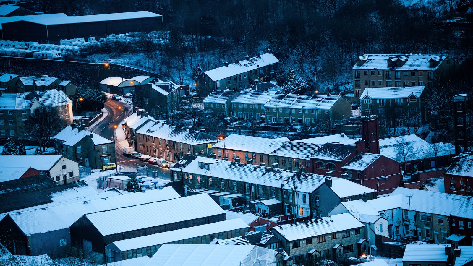 articles/2013/12/12/on-the-hunt-for-greg-baxter-s-the-apartment-review/131212-ackerman-apartment_v8fwjx