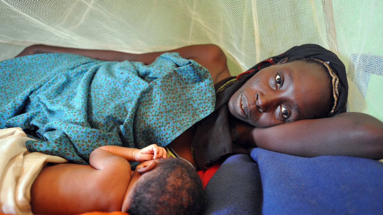 articles/2012/10/05/mayor-bloomberg-no-woman-should-die-giving-birth/bloomberg-pregnancy-africa-tease-embed_oztieb