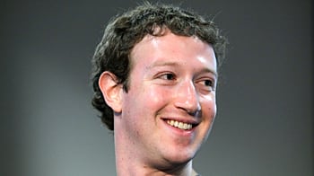 articles/2010/10/12/facebook-ads-and-mark-zuckerbergs-strategy/kirkpatrick-zuckerberg_buifcc
