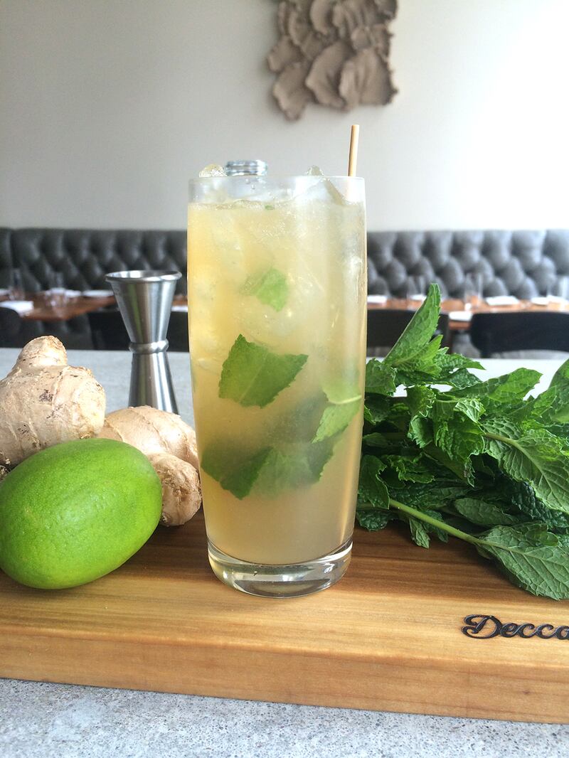 articles/2016/10/11/three-drinks-in-louisville-kentucky/161010-rothbaum-bourbon-Kentucky-Decca_Waysider-embed-1_l4xewf