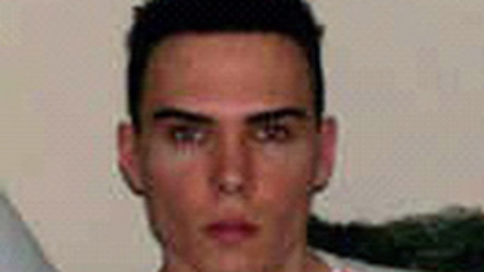 articles/2012/06/04/canada-s-cannibal-killer-early-reports-warned-about-luka-magnotta/canada-severed-foot-cs_m4lyko