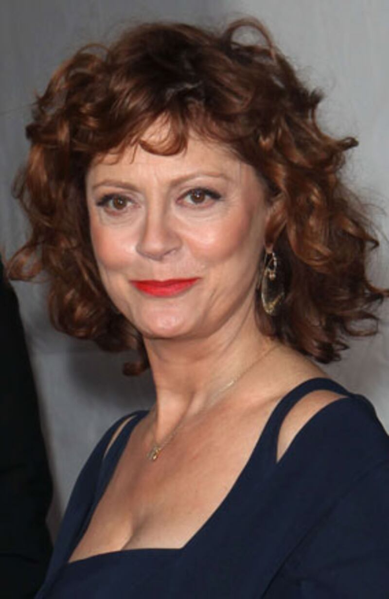 galleries/2010/03/09/i-m-outta-here/moving-threats---susan-sarandon_l6f8ax