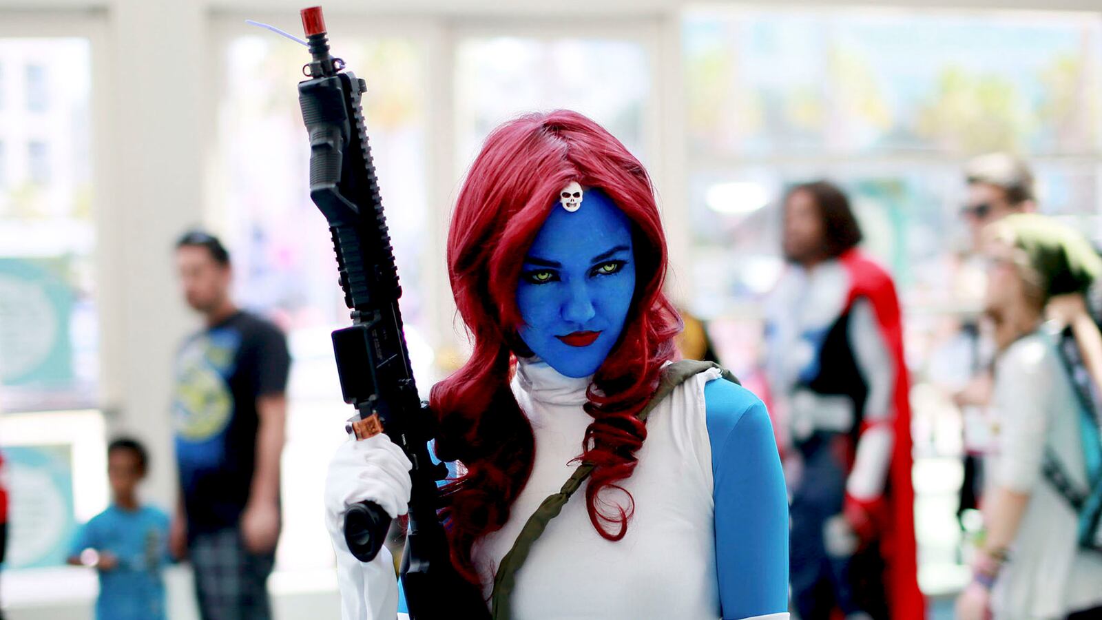 articles/2014/07/28/comic-con-s-year-of-the-kickass-woman/140727-pettis-comic-con-woman-tease_qzfz33