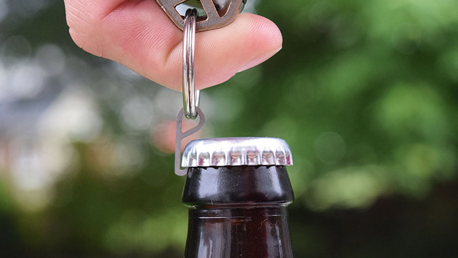 20170908_Pryme_bottle_opener_hero_image_ld4bua