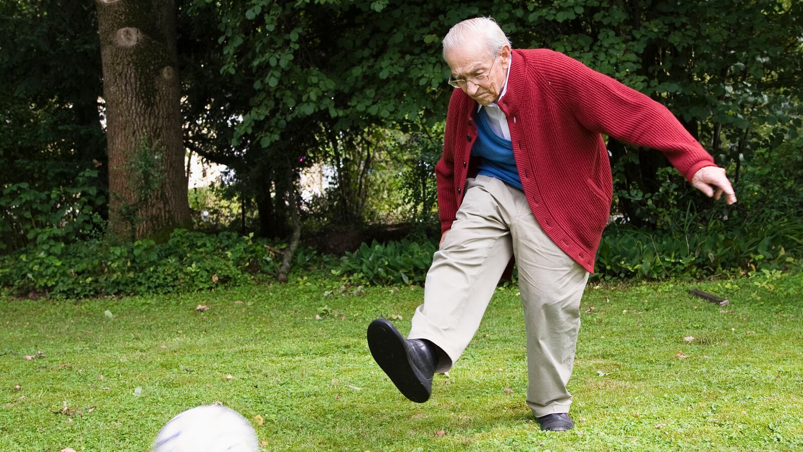 articles/2013/12/13/can-your-grandpa-kick-your-ass/131212-brand-grandpa-energy-tease_eobr8f