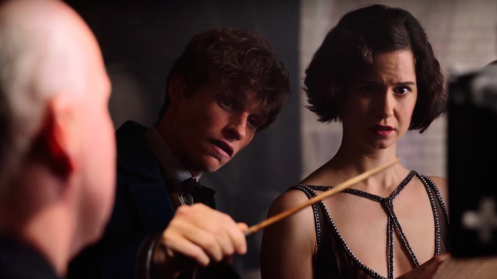 videos/2016/01/31/fantastic-beasts-clip-has-new-footage/160131-joiner-beasts_b7skgb