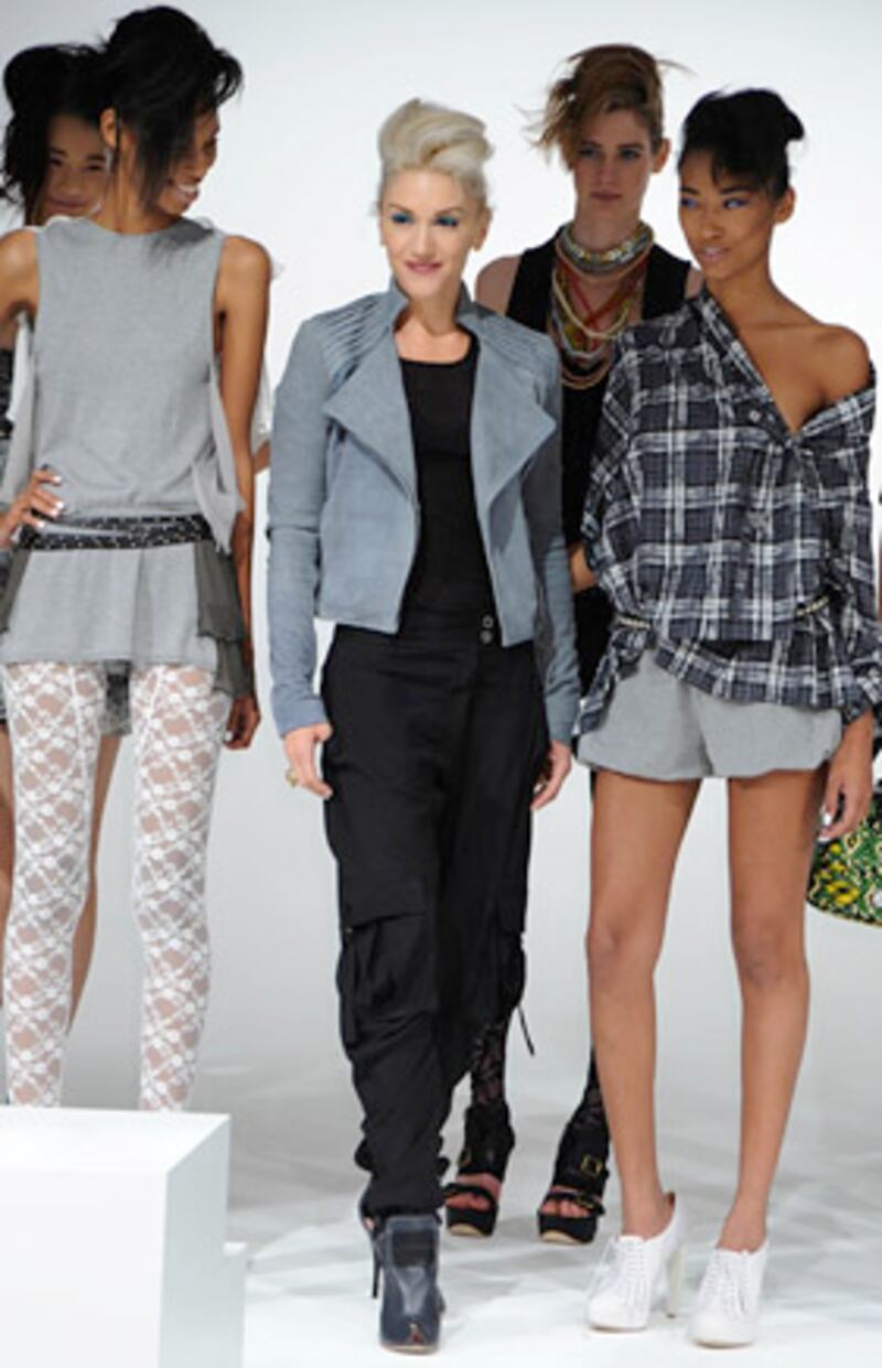 galleries/2009/09/10/ny-fashion-week-day-1/fashion-runway-highlights---11_e5xujv