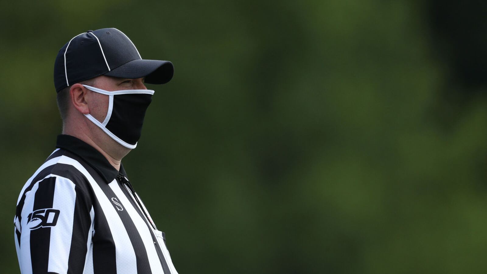 201202-carlson-nfl-covid-hero_spigrs