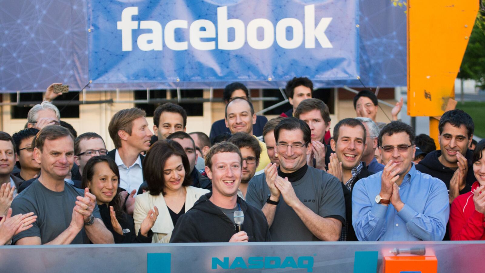 articles/2012/05/18/facebook-ipo-by-the-numbers-zuckerberg-s-loot-more/facebook-stats-deluca_qs6gfx