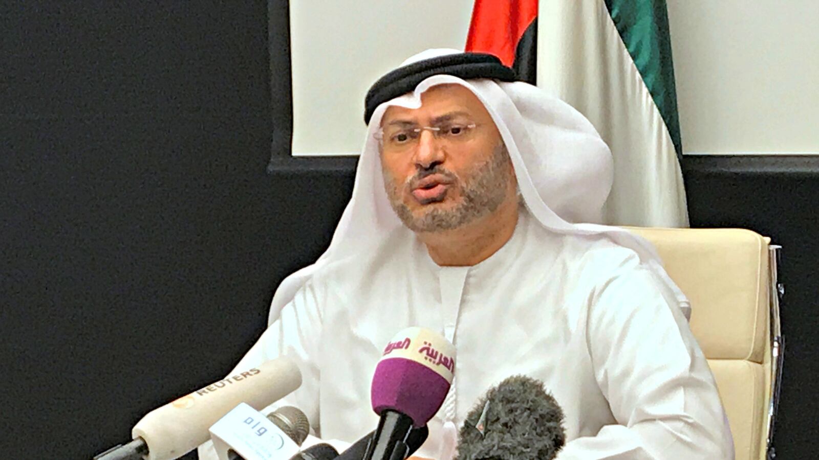 170717-qatar-uae-cheat_naiegl