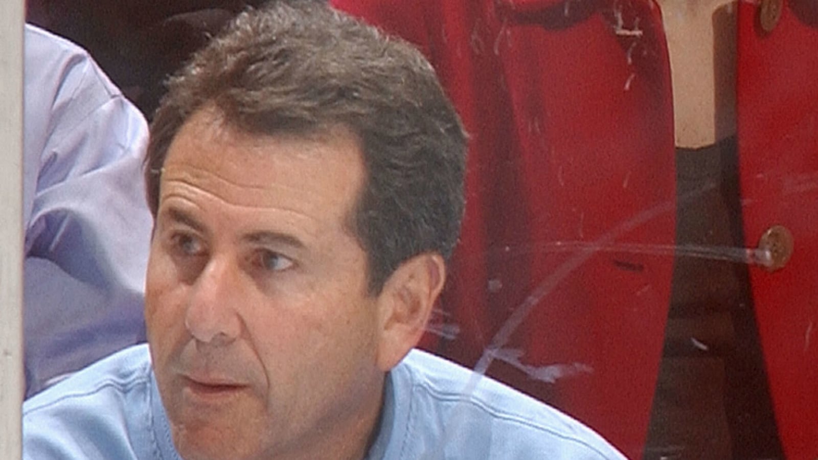 cheats/2014/09/07/racist-email-forces-hawks-owner-to-sell/140907-levenson-cheat_cccrsk