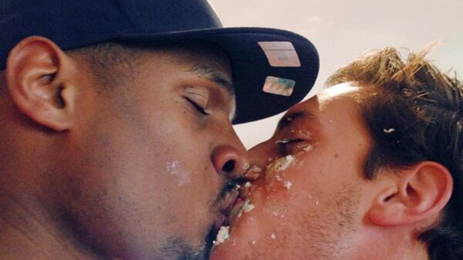 articles/2014/05/15/a-true-tough-guy-the-mafia-gays-and-michael-sam-s-boyfriend/140715-Vito-sam-tease_bkhkki