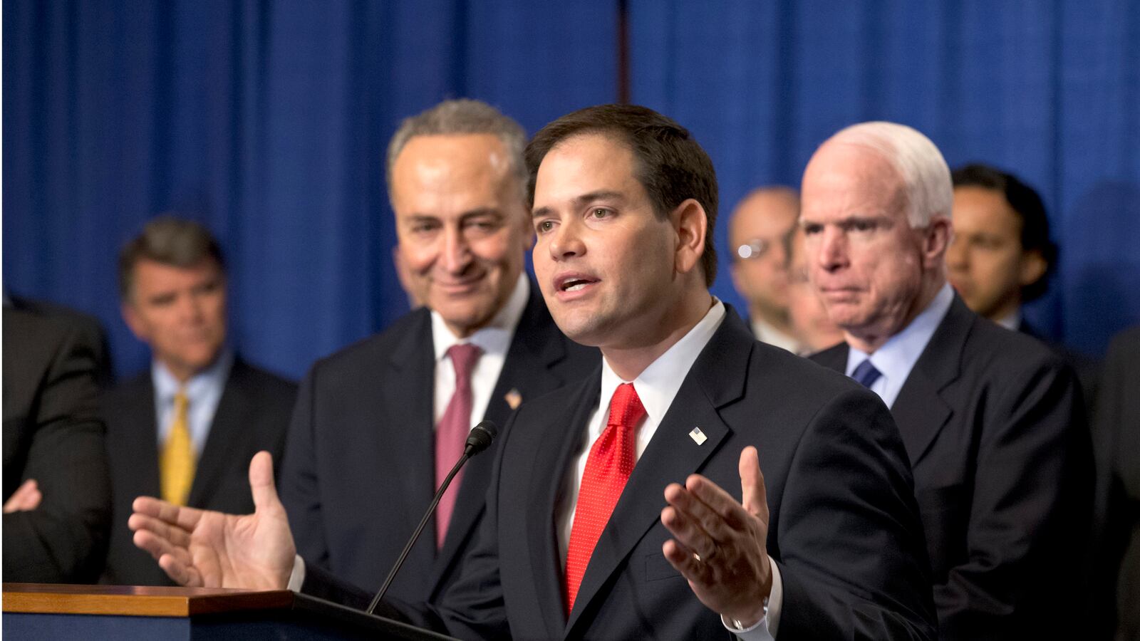 articles/2013/05/10/rubio-vs-the-right/130509-Beinart-Rubio-tease_owfsty