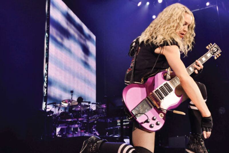 galleries/2010/01/08/madonna-sticky-sweet/madonna-sticky-sweet-14_gkdxsw