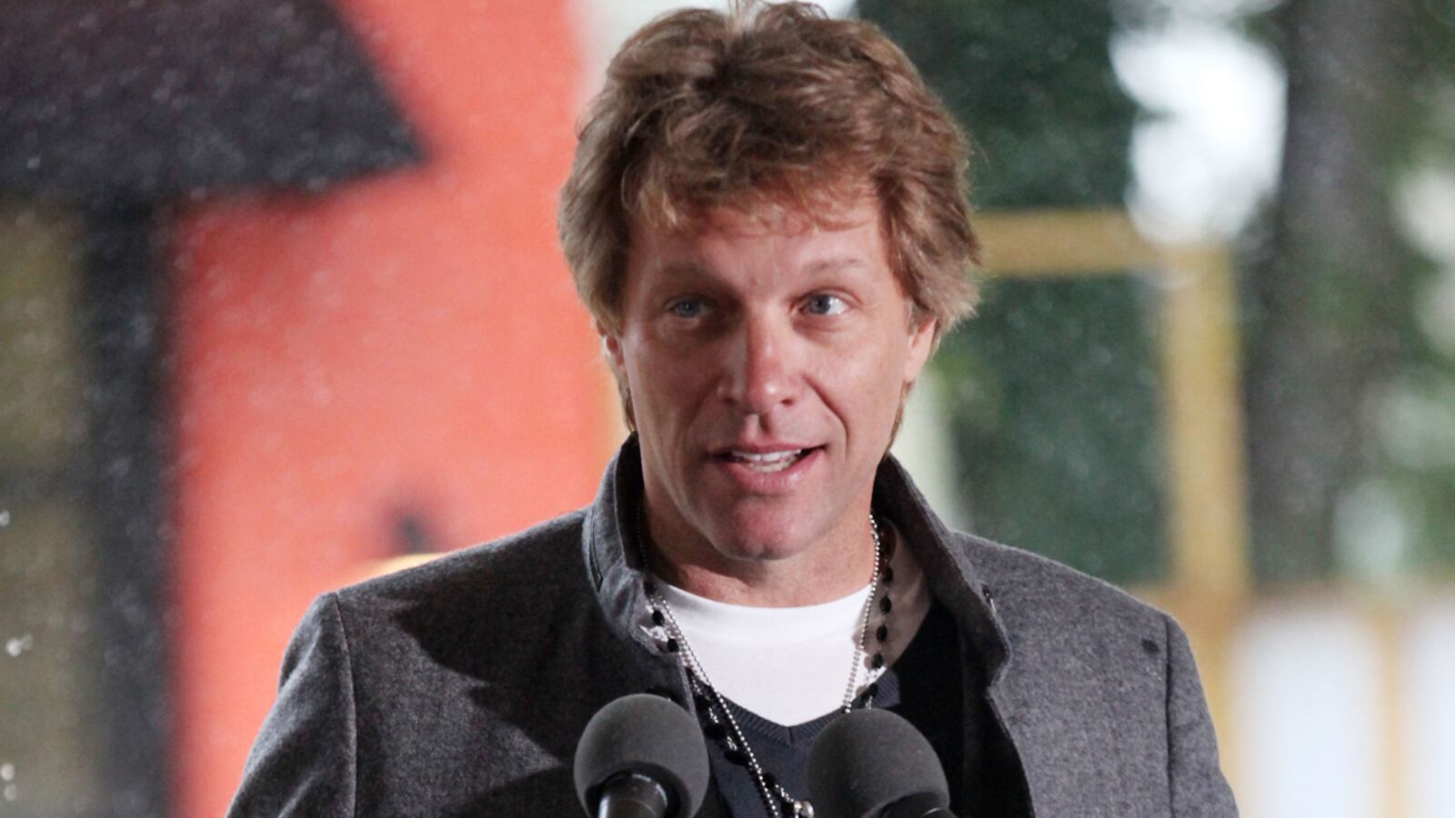 cheats/2011/12/20/bon-jovi-disputes-rumors-of-his-death/bon-jovi-not-dead-cheat_ksscmd