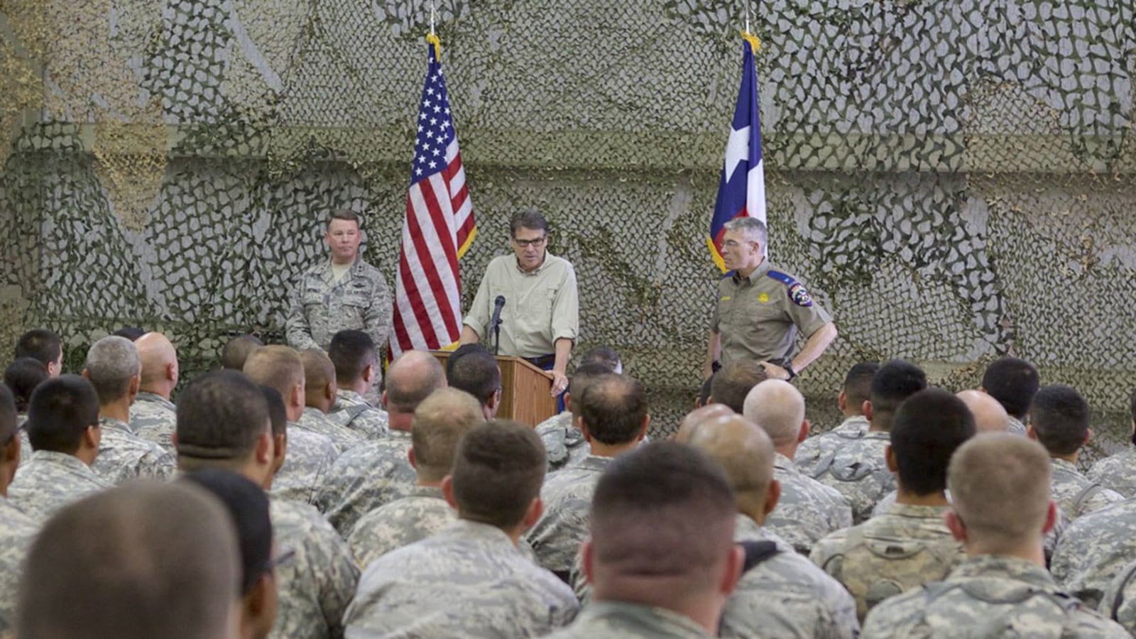 cheats/2014/08/14/national-guard-takes-up-border-posts/140815-perry-border-troops-cheat_ez3odh