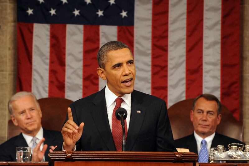 articles/2012/01/26/election-oracle-obama-stays-above-the-fray/sotu-end_w7muel