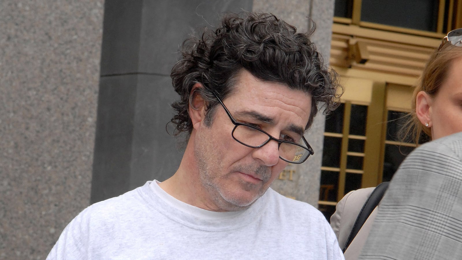 articles/2013/12/03/madoff-henchman-rats-out-co-workers/131203-madoff-adf-tease_rd9kxc