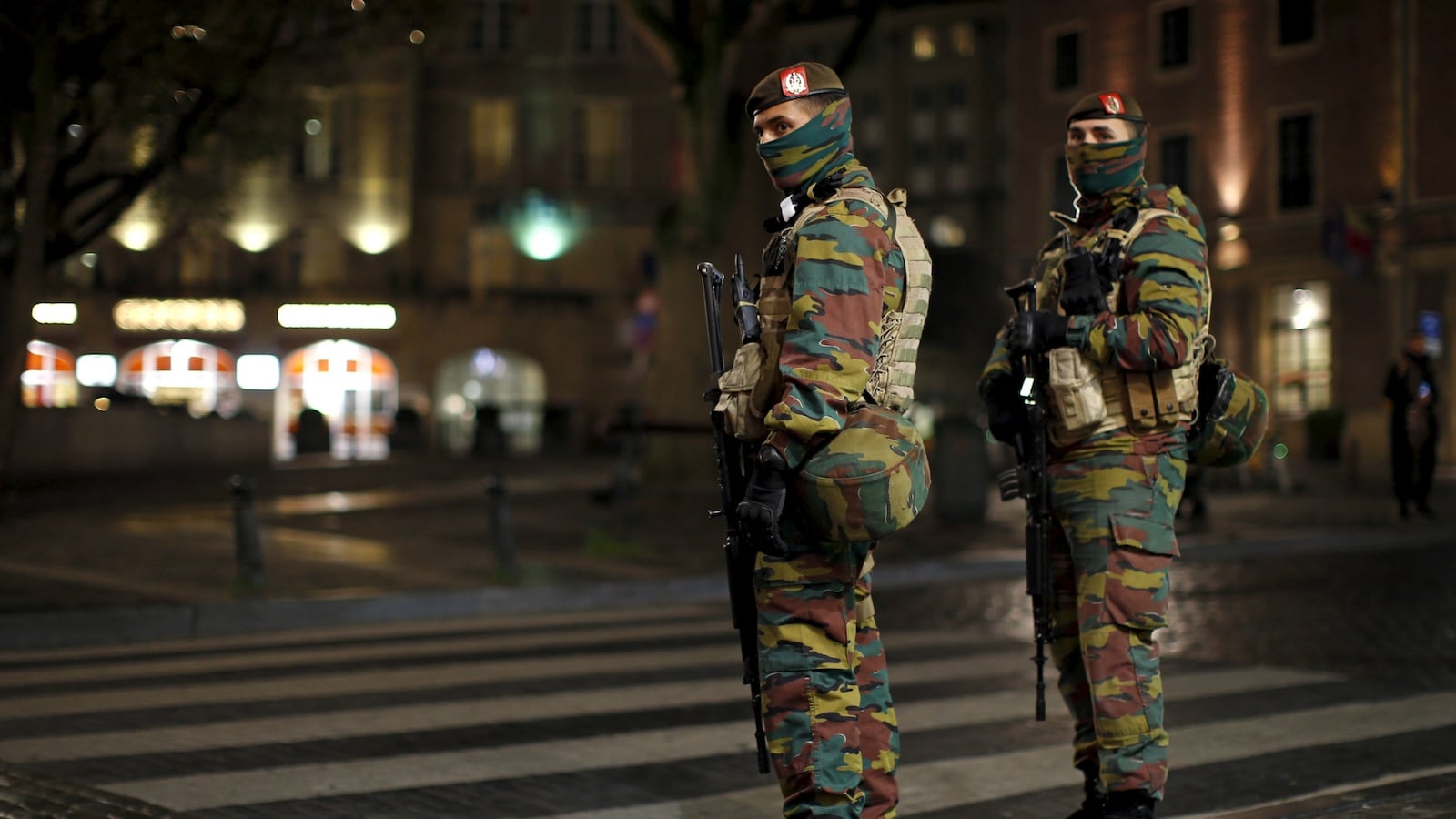 cheats/2015/12/29/belgium-cops-had-orgy-during-lockdown/151229-brussels-cheat_o4otez