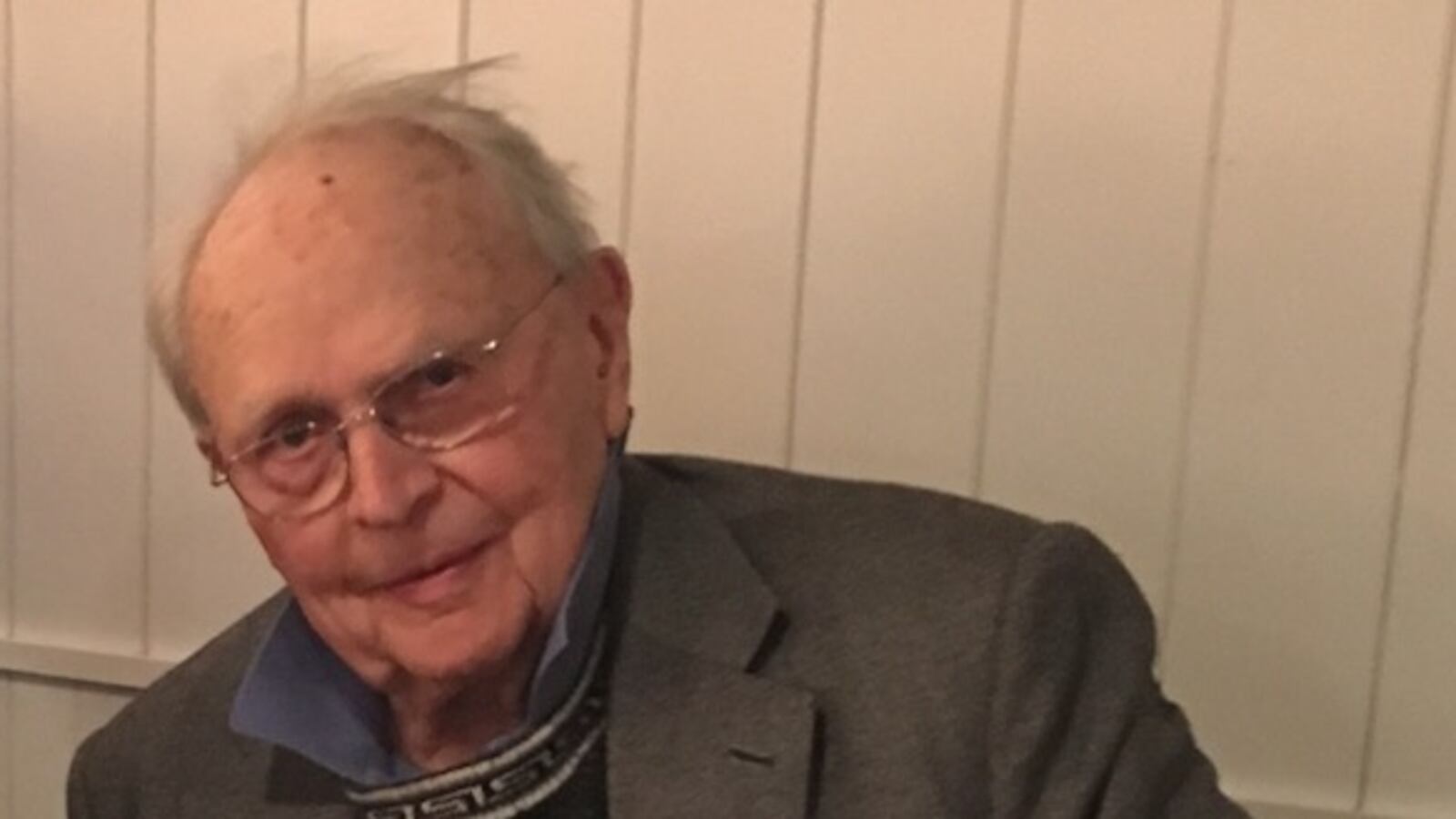 Fb1aQGPX0AAHetH_qqkgly