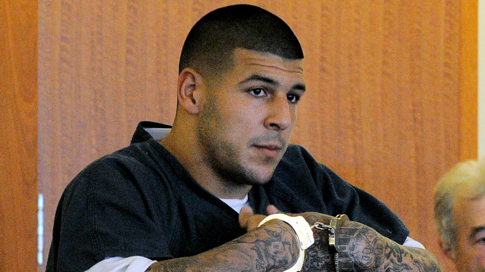 cheats/2013/08/27/aaron-hernandez-s-dark-past-revealed/130827-aaron-hernandez-cheat_kfw9m5
