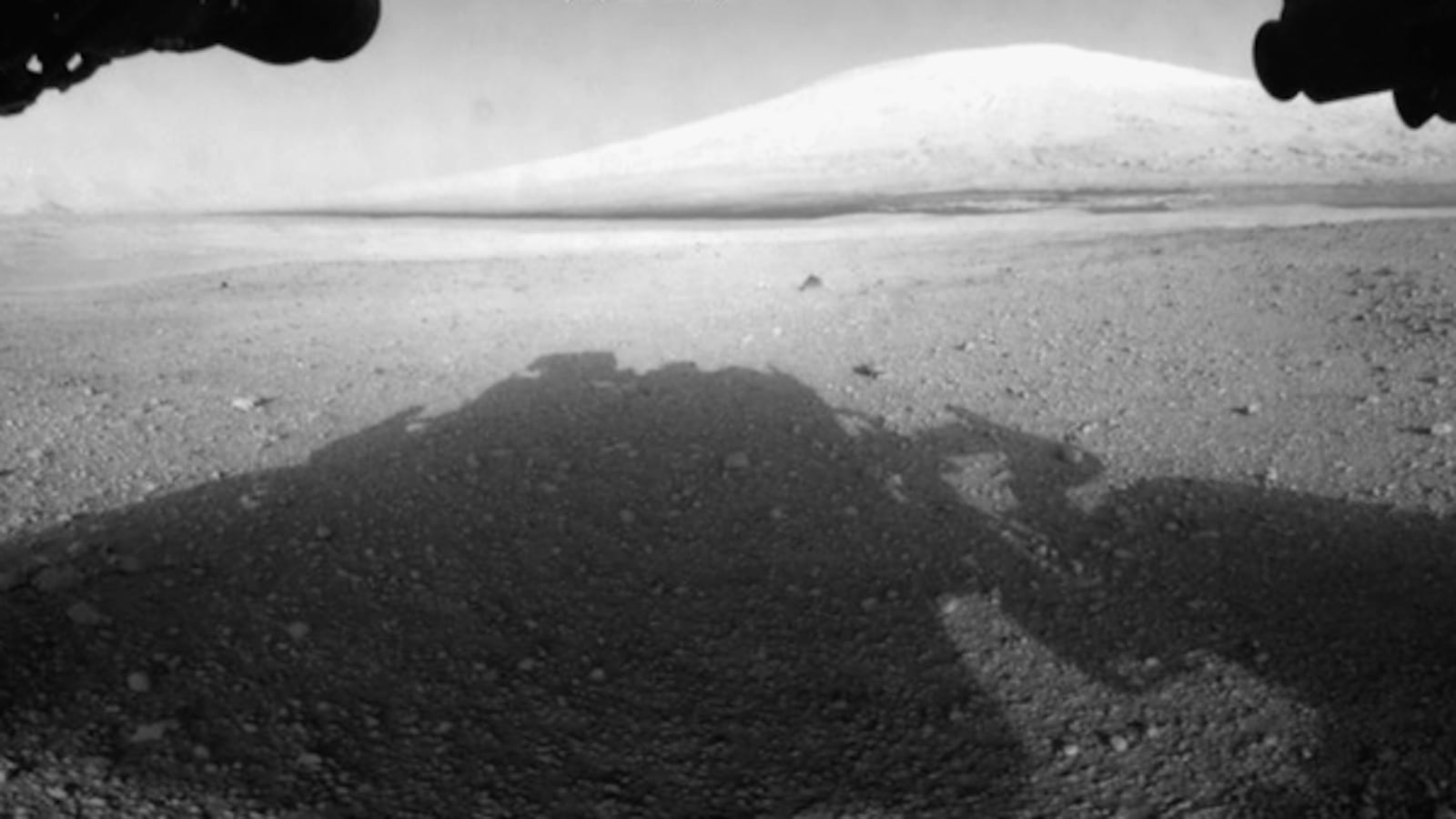 cheats/2012/08/26/cranks-see-ufos-little-green-men/mars-rover-images-search-for-ufos-cheat_rbrtjp